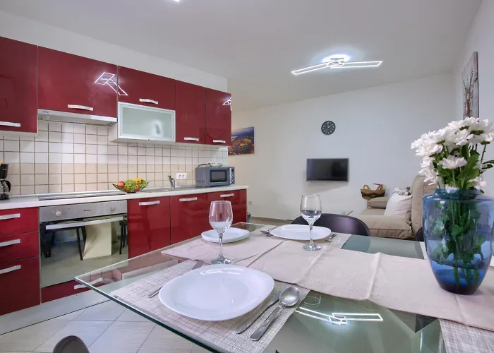 Apartman Center - Steps Away From The Arena