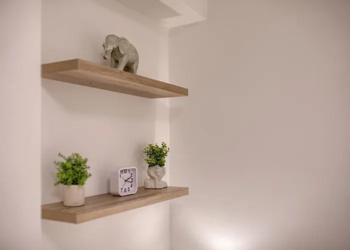 Apartment Center - Steps Away From The Arena *